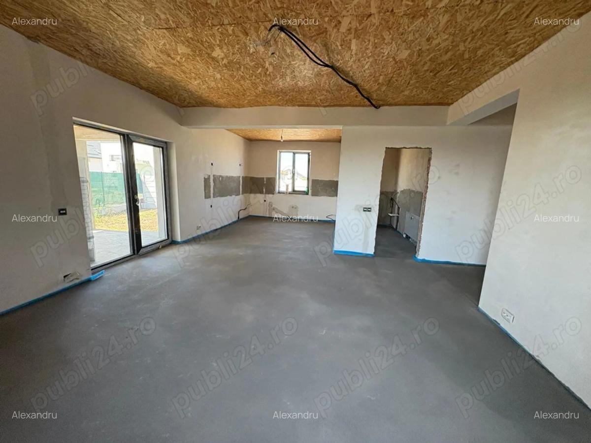 Casa pe un nivel cu garaj, terasa ?i beci, Com. Berceni, teren 406 mp - 3