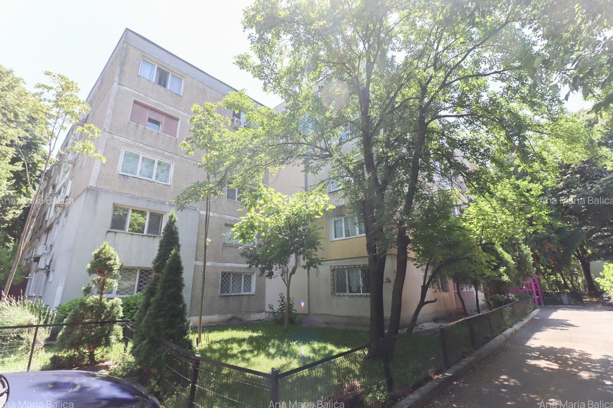 De vanzare apartament Berceni, in bloc de patru nivele - 1