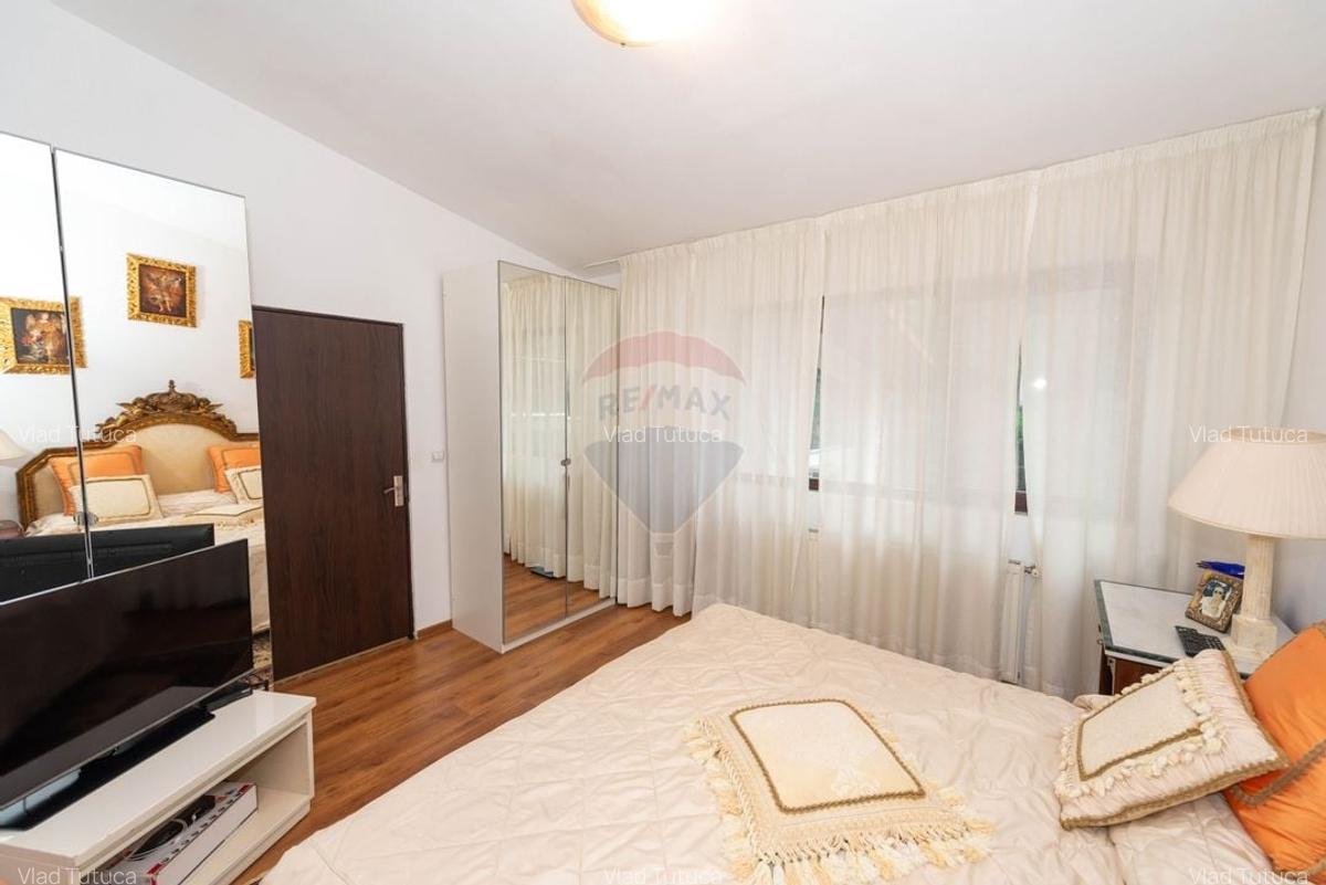 Apartament cu 3 camere decomandat, mobilat în Decebal - 12