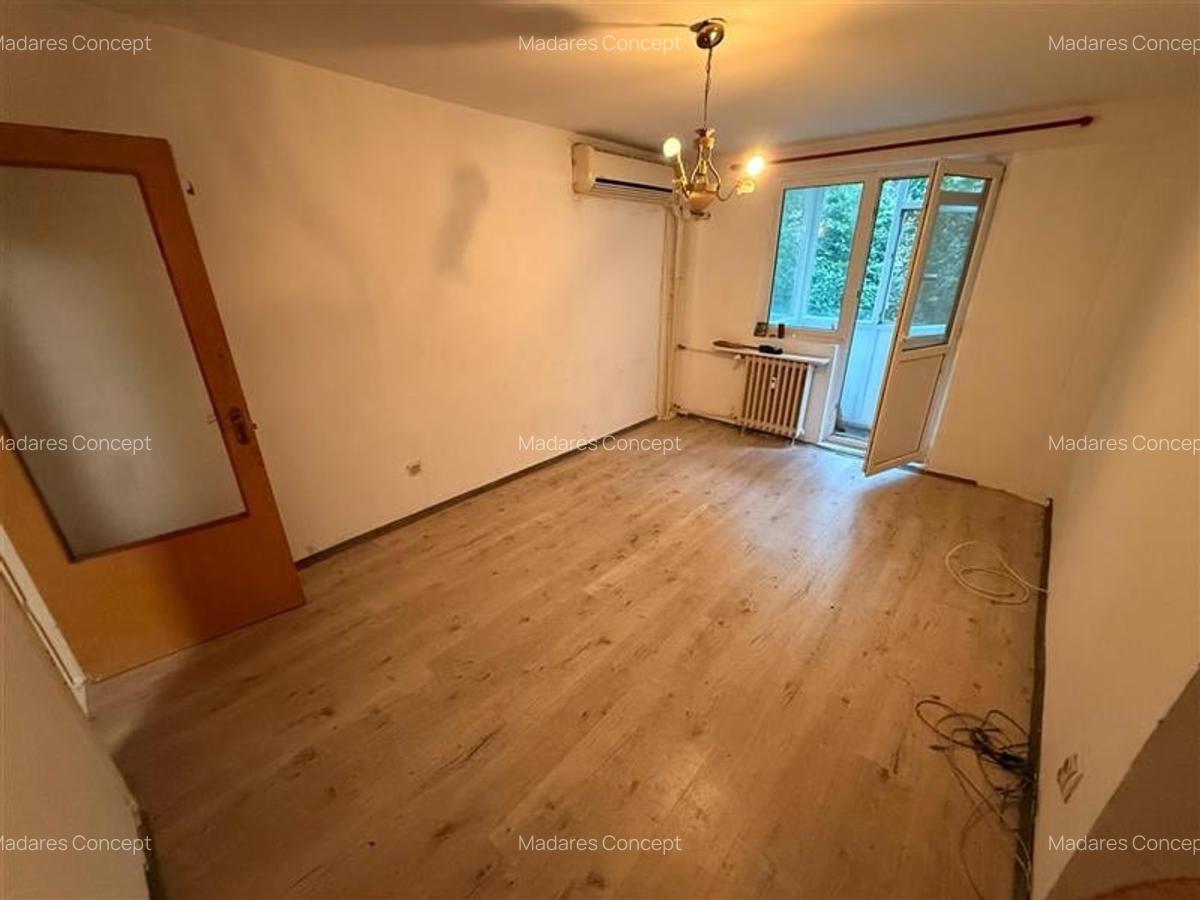 Apartament cu 3 camere decomandat în Doamna Ghica - 2