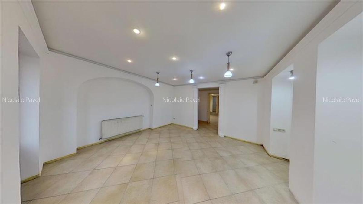 Spațiu comercial, 44 mp în Central - 1
