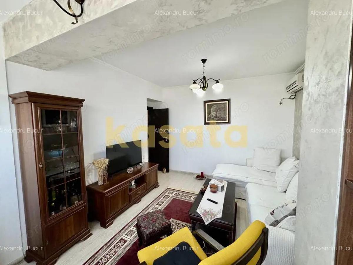 De vanzare apartament cu 3 camere decomandat Sos Chitilei - Colosseum - 9