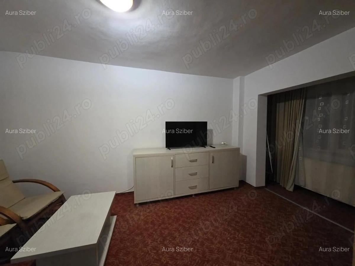 Garsoniera moderna de inchiriat, Deva zona Pia?a Centrala - 2