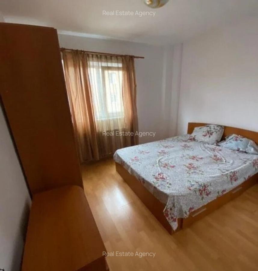 1 camera in zona Modern - 1