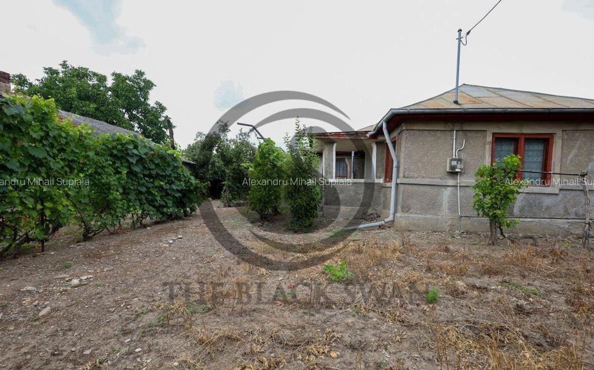 Casa cu 5 camere de vanzare | Dumbrava, Prahova I Comisio... - 3