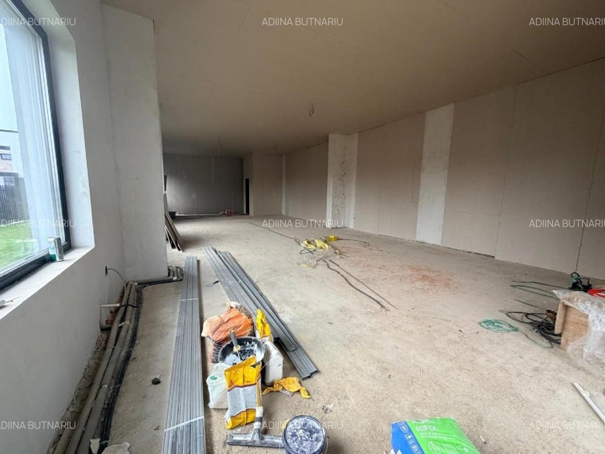 SPATIU COMERCIAL DE VANZARE - 2