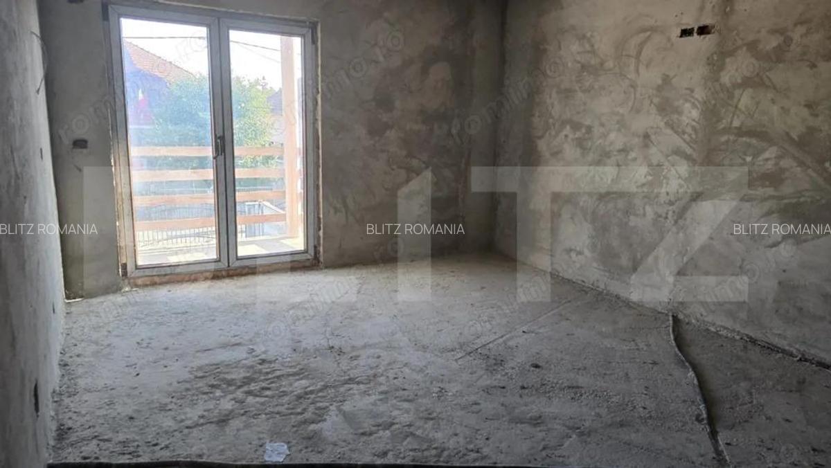 Casa cu 4 camere, 223 mp, 1330 mp teren - 10