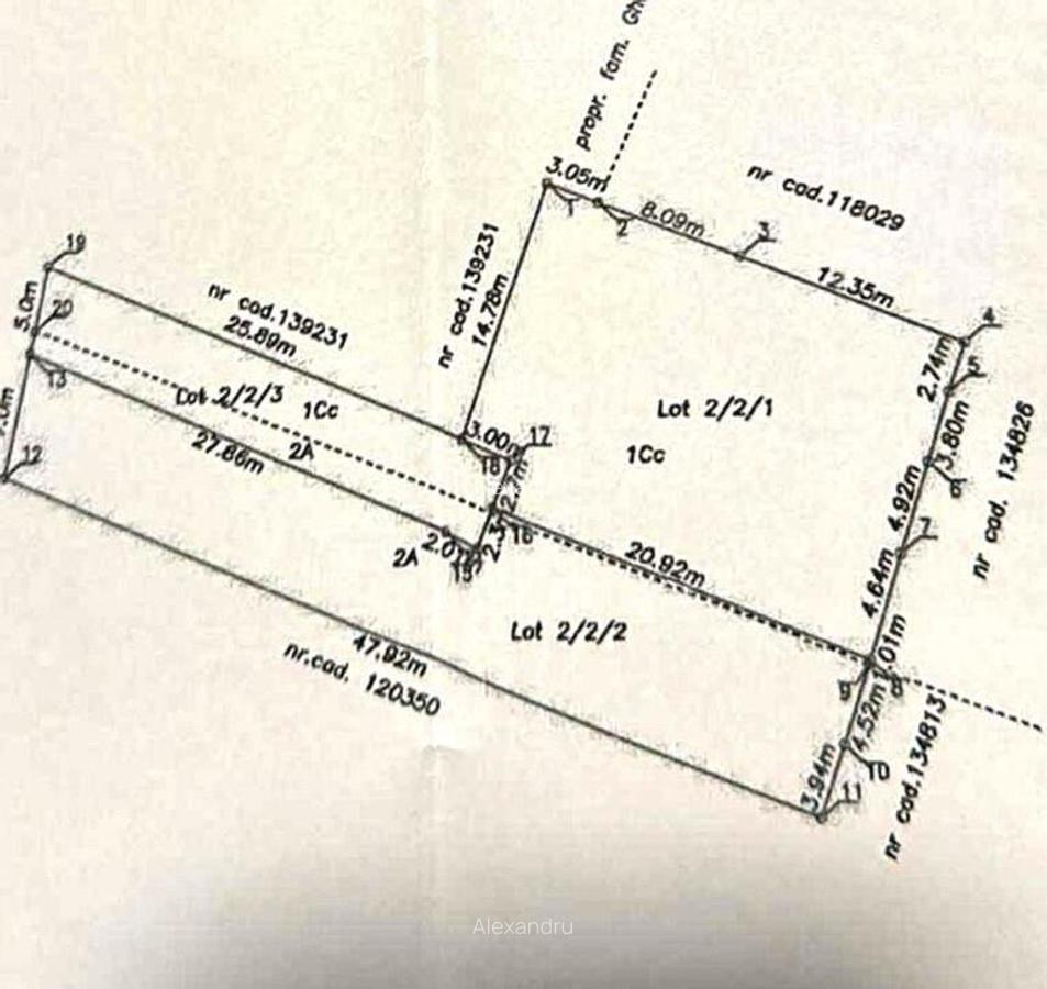 Teren situat in Micro 14 - 1