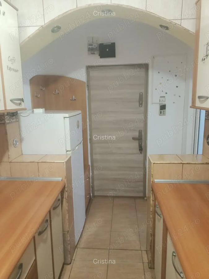 Apartament 2 camere, 1 Decembrie, comision 0 - 8