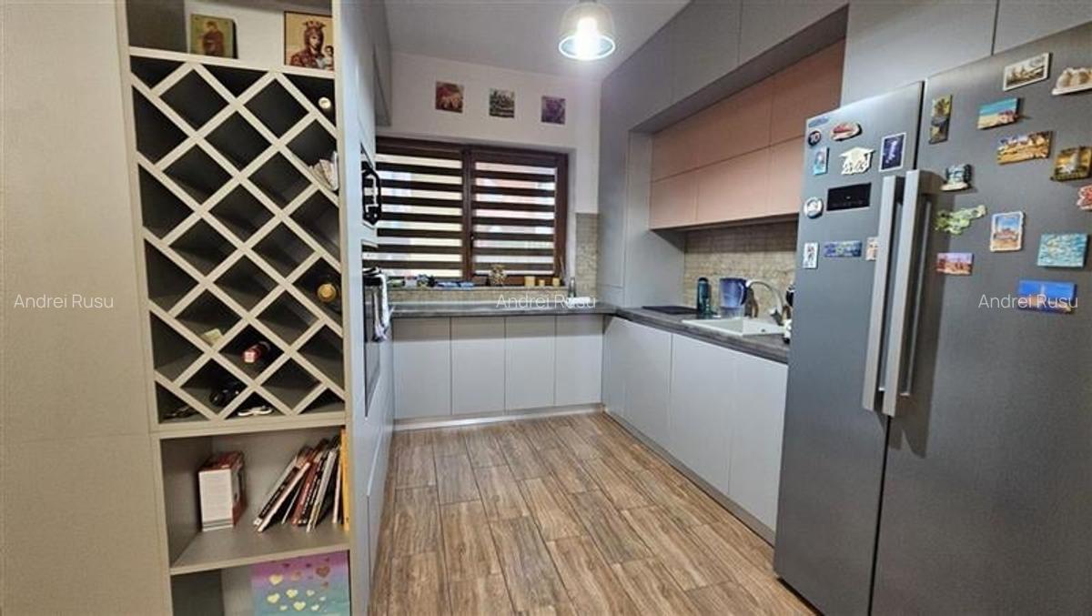 Casa eleganta, acces auto in curte, 2 terase, curti amenajate, Tractorul, Brasov - 3