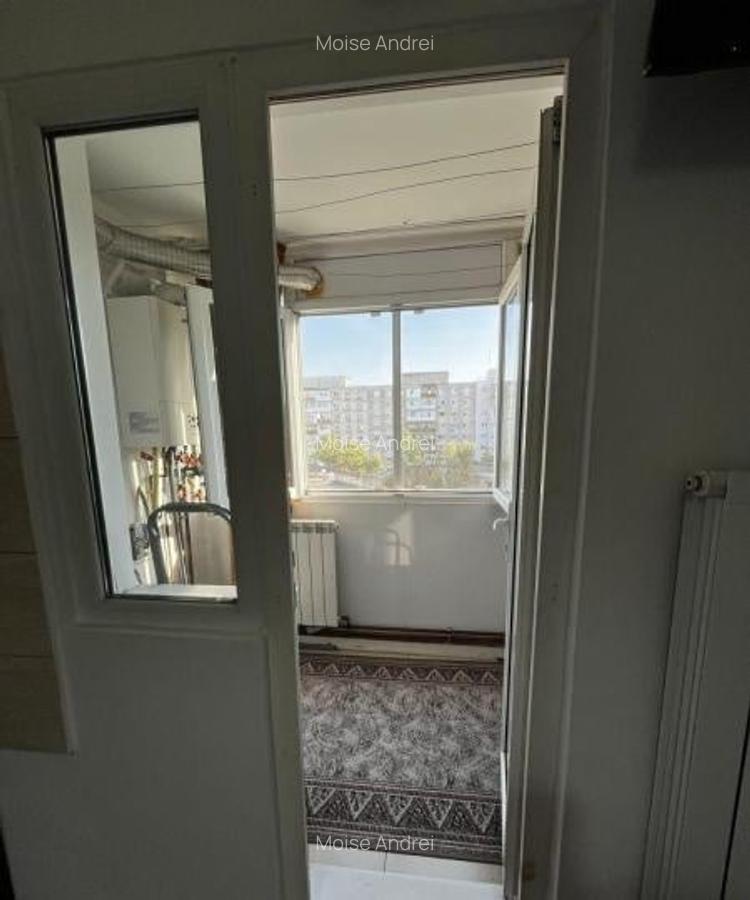 Apartament cu 3 camere decomandat în Gorjului - 7