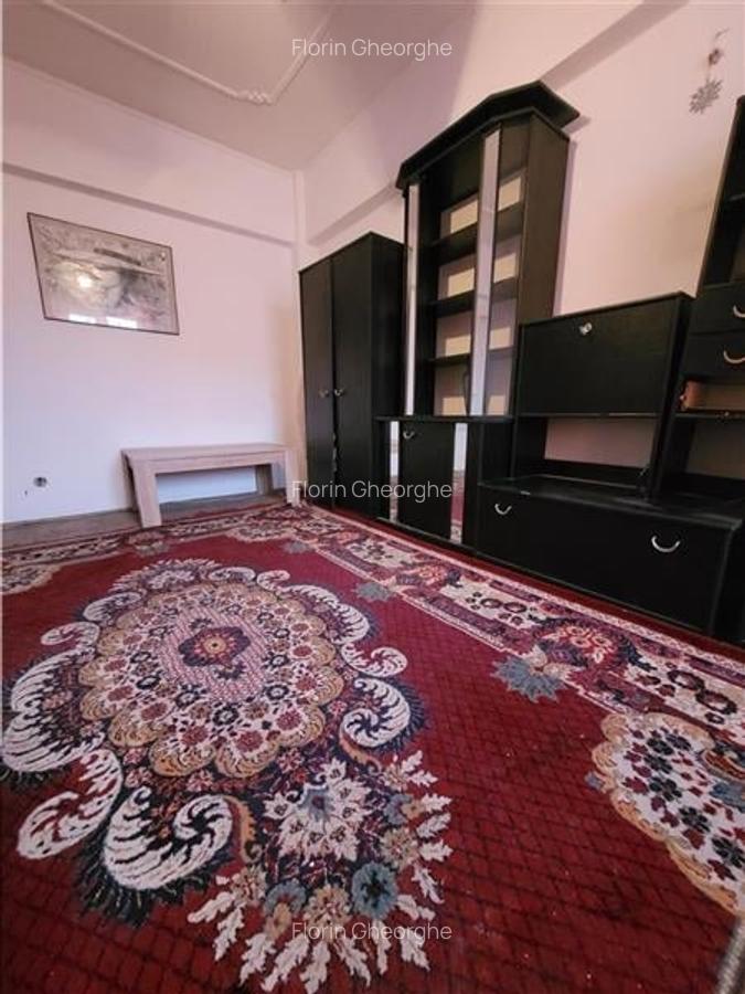 Apartament 2 camere, Decomandat, Vedere spre Casa de Cultura - 1