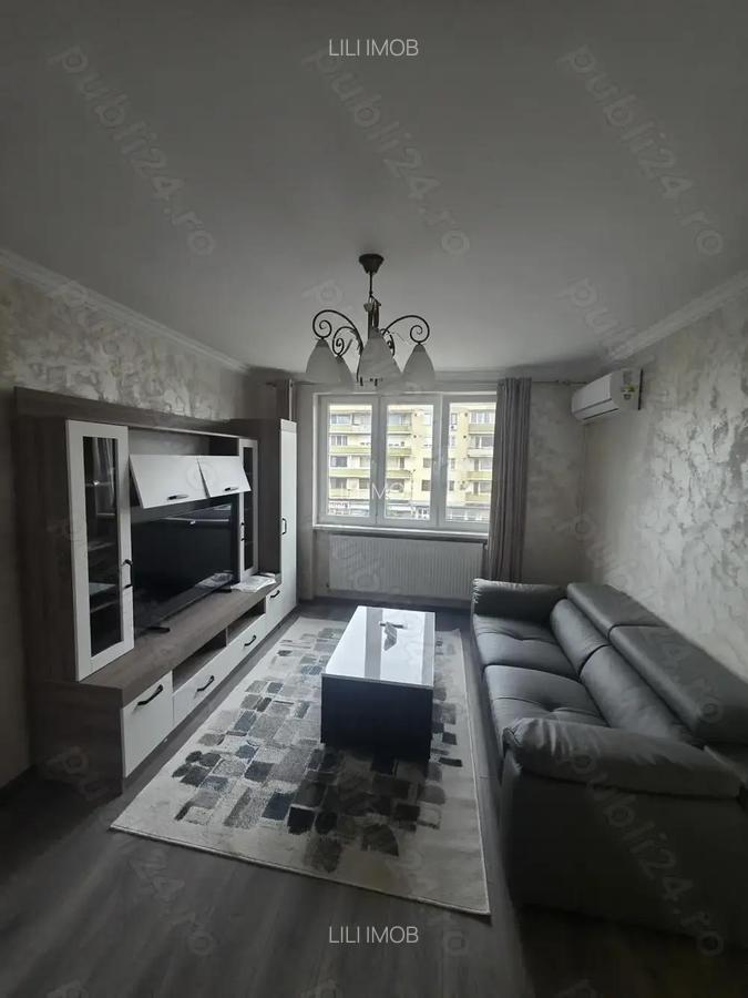 Vand apartament 3 camere ultracentral - 1