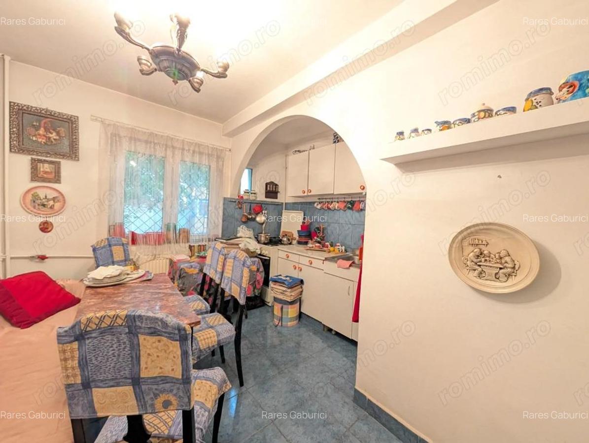 Apartament 3 camere decomandat strada Sublocotenent Popa Rahova - 14