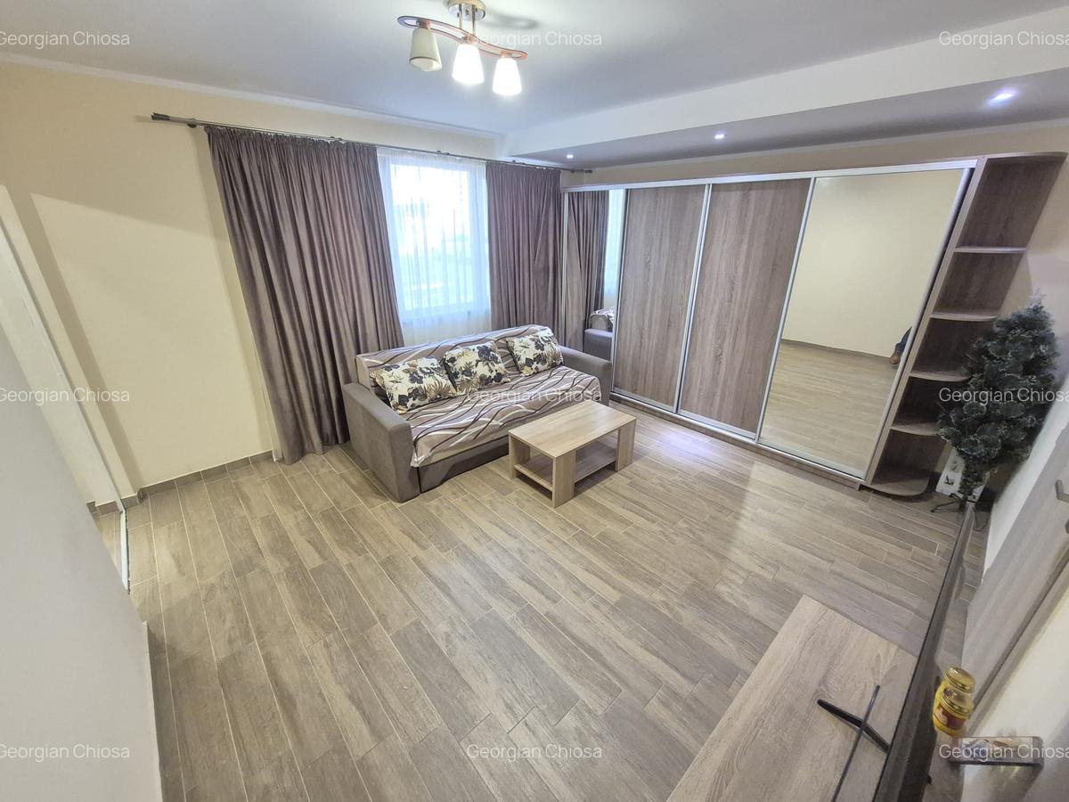 2 Cam-Parter-Ciarda Rosie-5 min Spitalul Judetean-Mobilat--54 MP-95.000 Euro! - 2