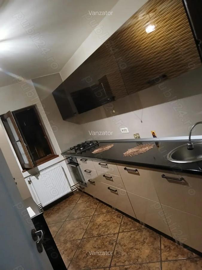 Vand apartament 4 camere,et 1din 4,micro 4,situat langa Parcul Siderurgistului. - 6