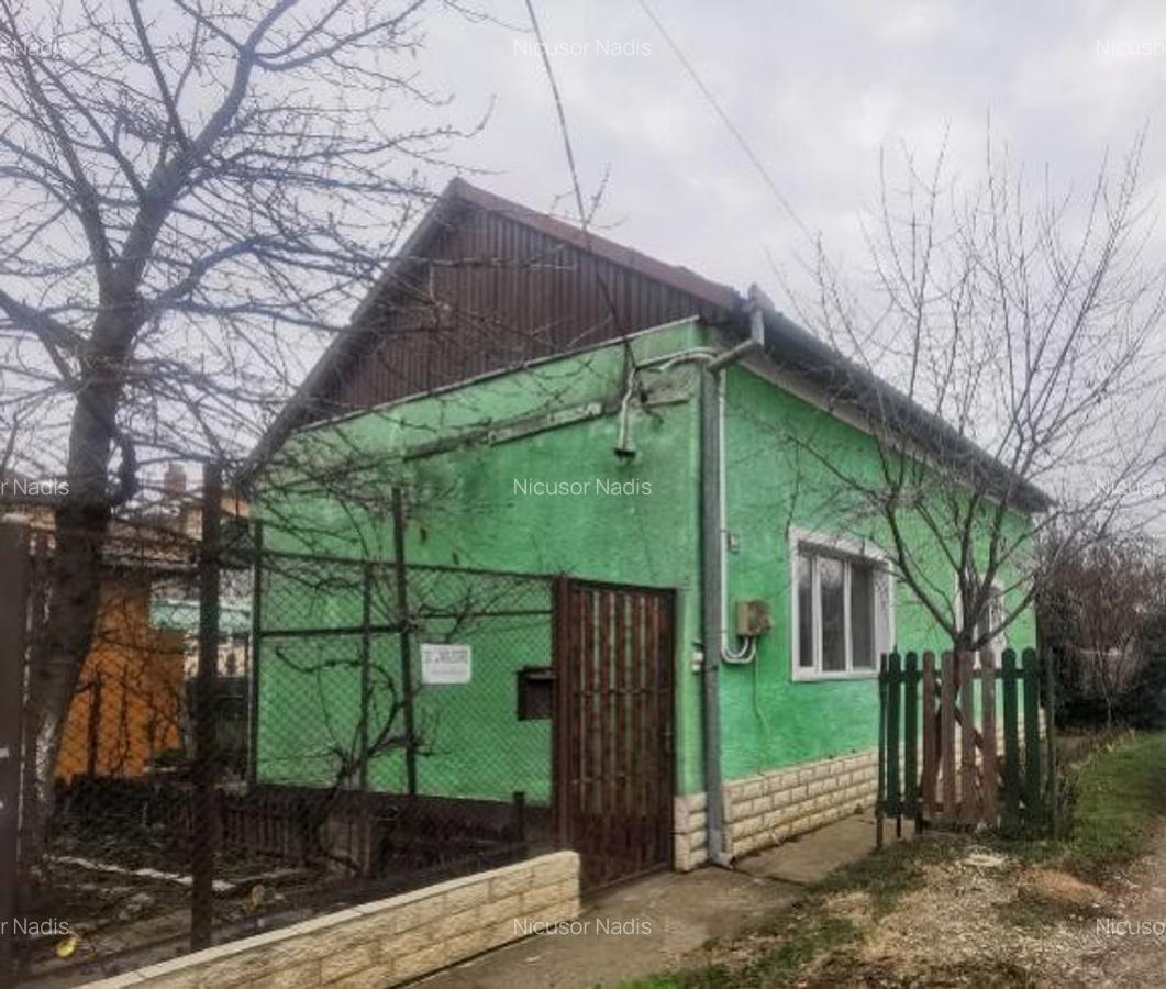 Casă de vânzare - 1
