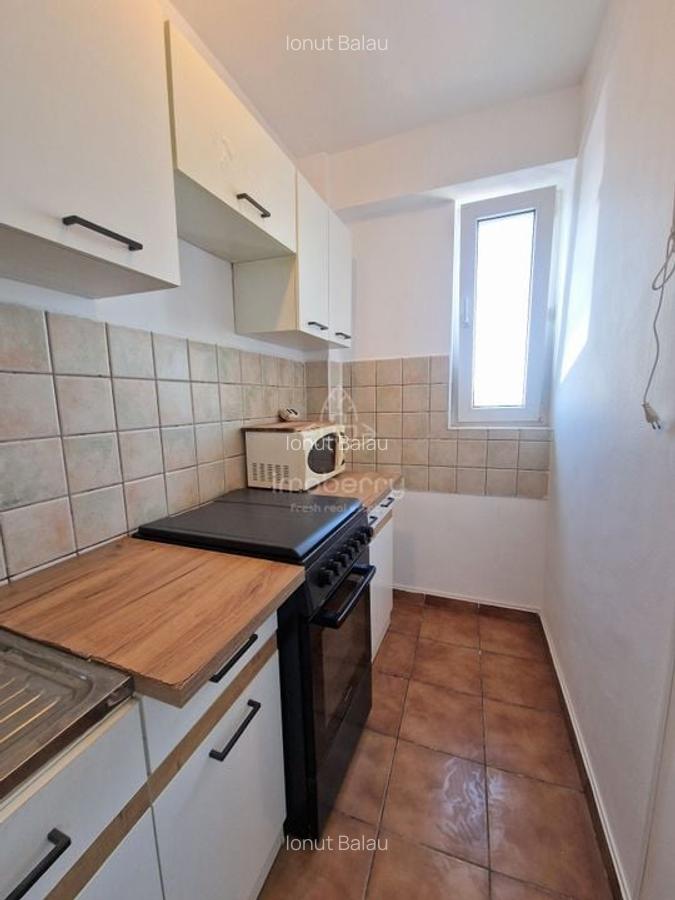 Garsoniera Str. Latea Gheorghe - Ghencea | Tramvai 41 - 3 min | Metrou - 15 min - 6