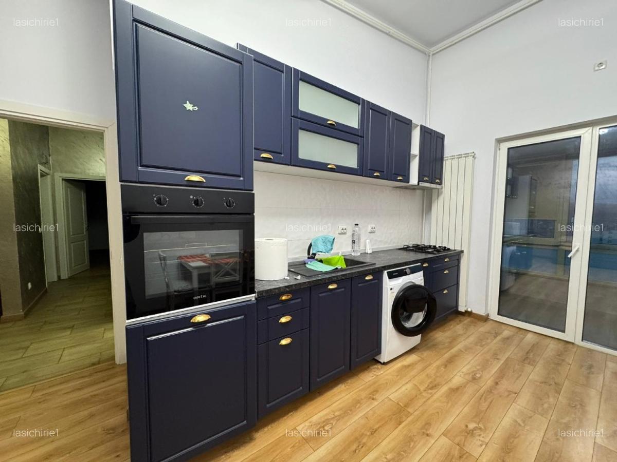 Apartament cu 4 camere Pacurari - 6