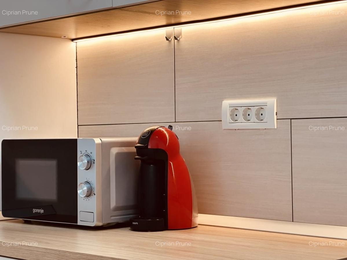 Prima inchiriere - Studio modern, vedere superba spre oras | Com 0% - 16