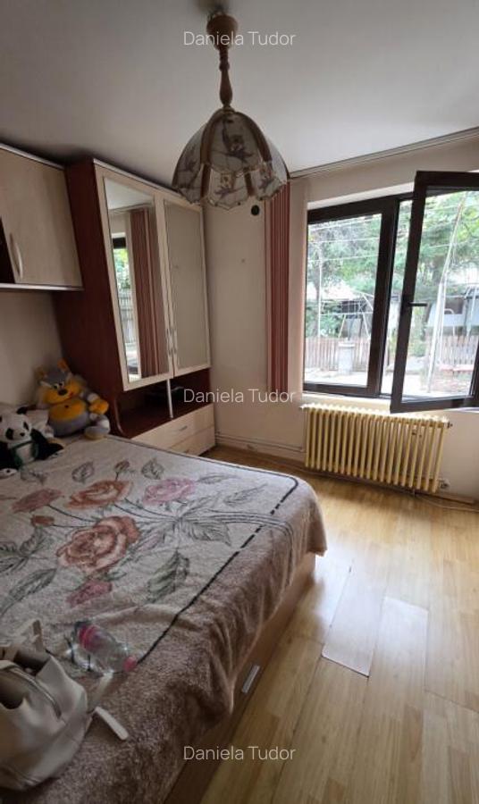 Casa singur curte Orasul Pantelimon - teren 432 mp - 10