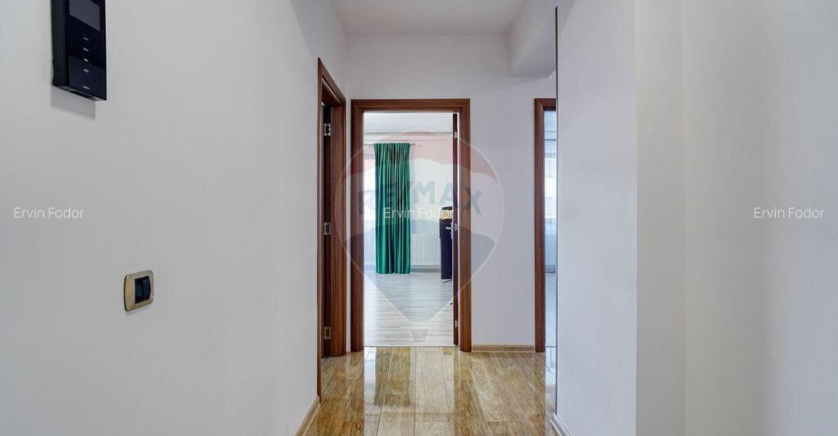 Apartament cu 3 camere de vanzare in Isaran Tractorul - 9