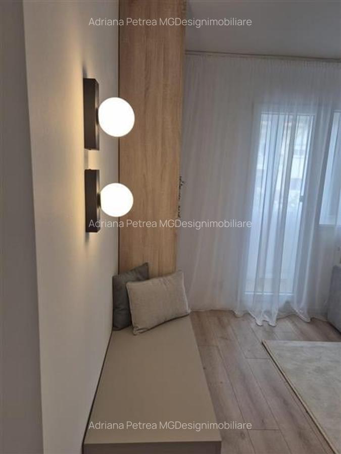 Apartament cu 3 camere semidecomandat, mobilat în Circumvalațiunii - 10