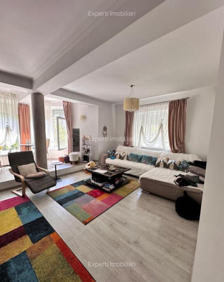 Casa primitoare in zona Mamaia Sat - 1