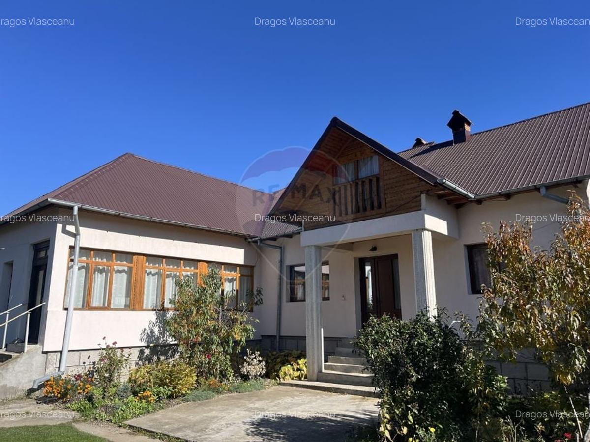 Casa de vanzare in Leresti - la baza muntelui Iezer. - 6