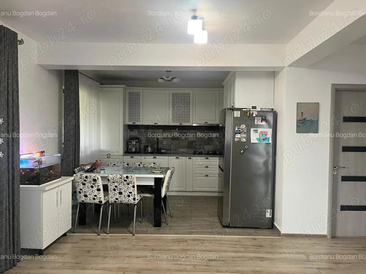 Casa de vanzare mansardabila - 4 Casa de vanzare mansardabila - 4