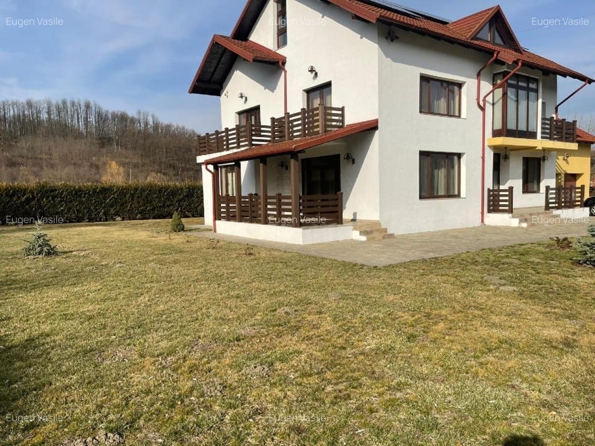 Casă modernă, complet utilată și mobilată – Mihăești, 250 mp locuibili - 9