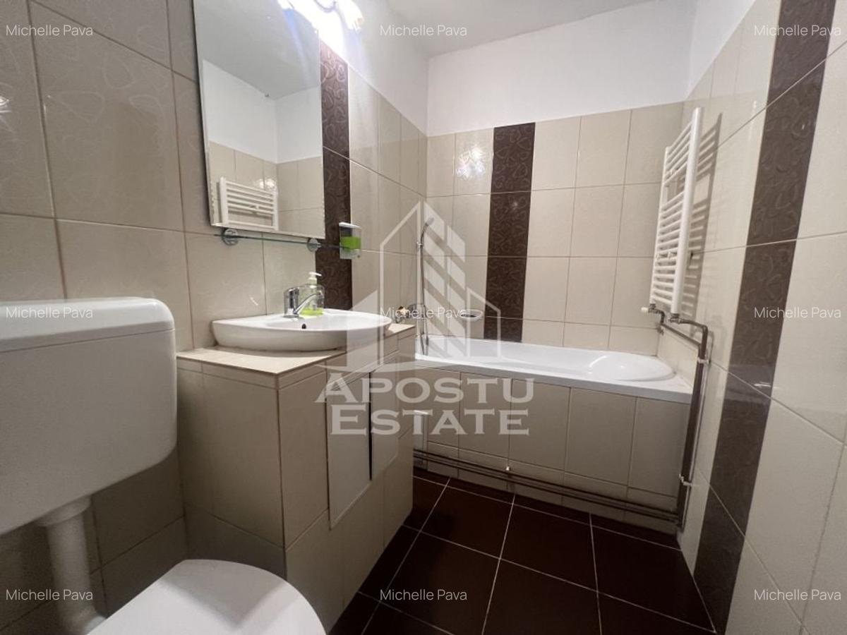 Apartament cu 2 camere, central - 3