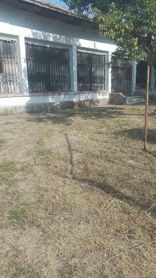 Spatiu Comercial - 1