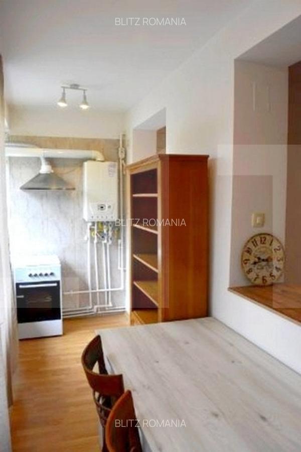 Apartament de vanzare, cu 3 camere, 52 mp, zona Pajura - 8