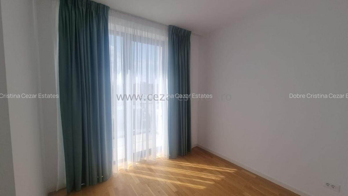 Apartament cu 4 camere decomandat în Băneasa - 11