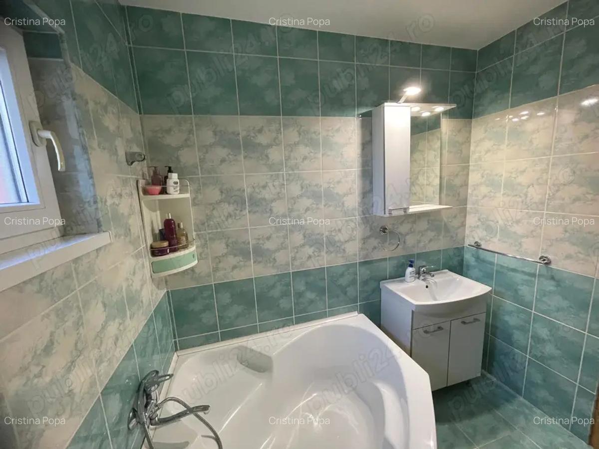 Direct proprietar! Casa cu 7 camere, garaj, curte cu flori ?i pomi fructiferi Flore?ti, Str.Horea - 11