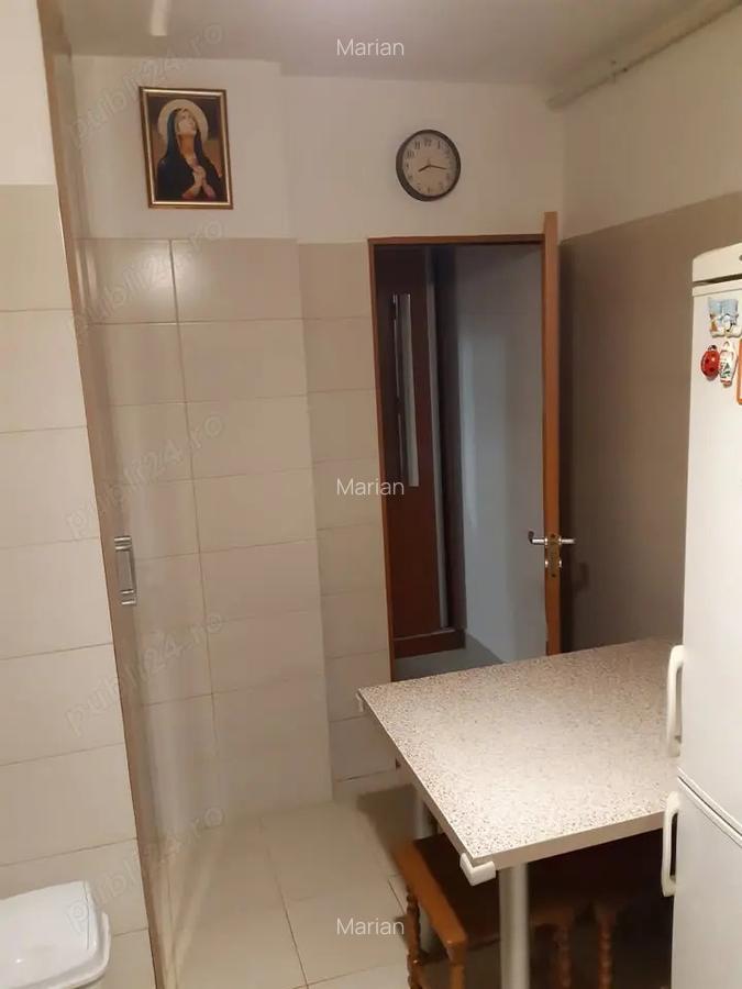 Inchiriez apartament doua camere Titan - 3