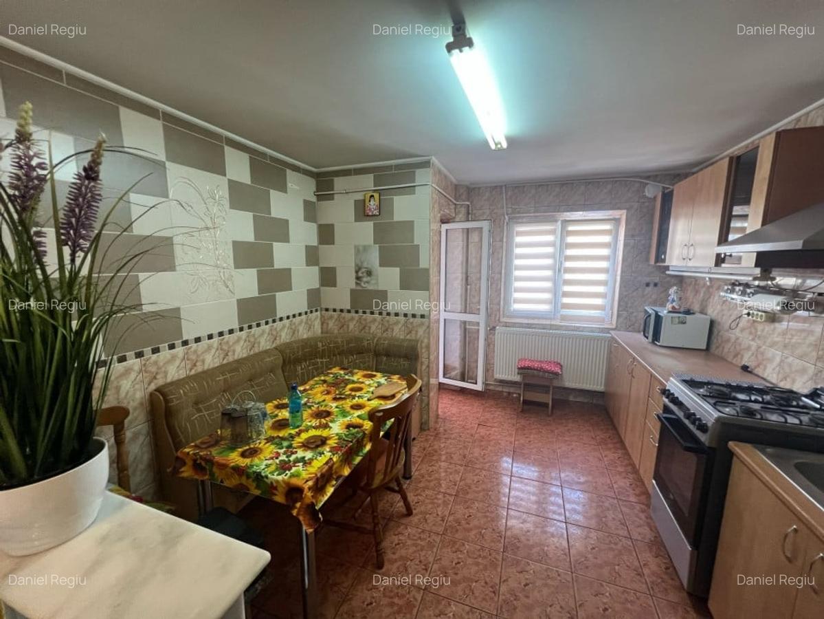 Apartament 3 camere Uverturii - 7