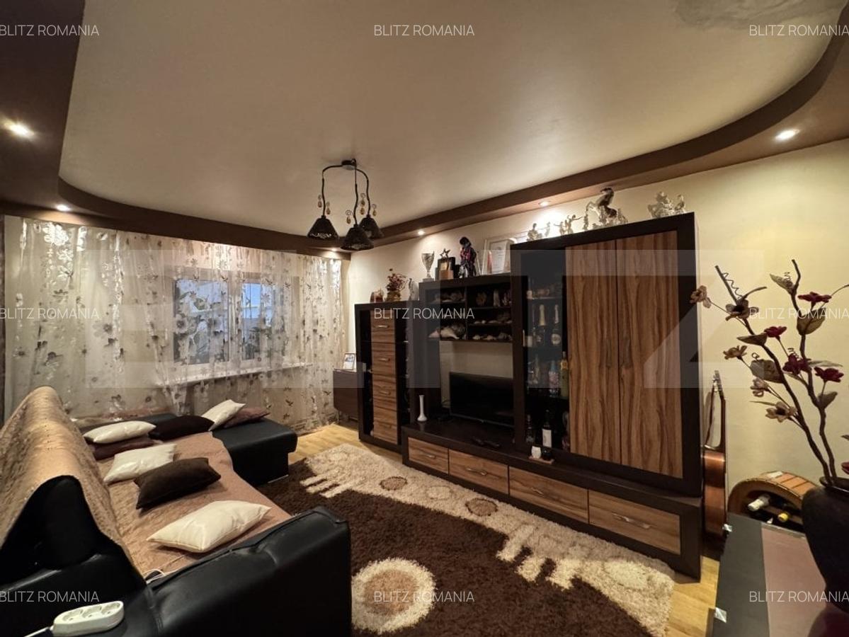 Apartament 4 camere, 80 mp, decomandat, zona 23 August - 1