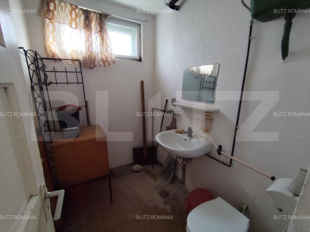 Apartament de vanzare cu 2 camere in Cugir, pretabil si pentru spatiu comercial. - 3