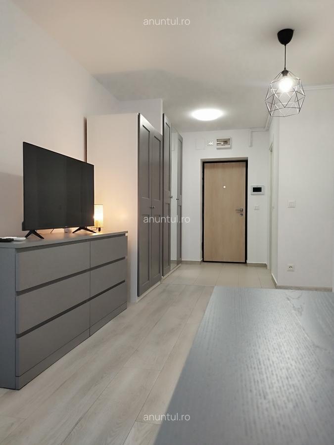 Hils Pallady, Metrou Anghel Saligny Garsoniera - 8