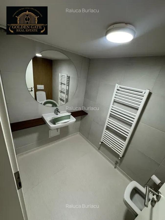 Spatiu de 22 mp cu baie proprie, disponibil in incinta Celebrity by Bianca Roman - 3