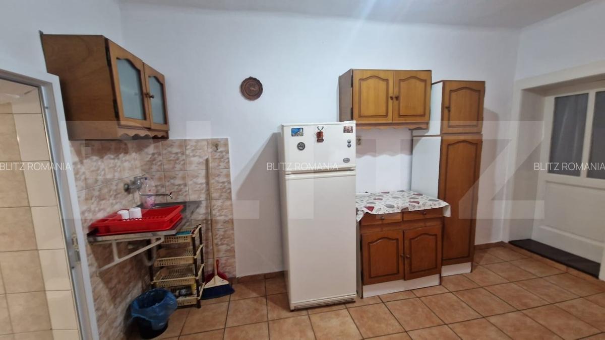 Casa in Centru Istoric, pod, pivnita, mobilata, 40 mp - 5