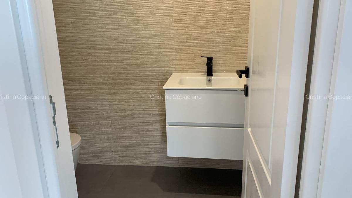 Vila noua, la cheie, langa Cartierul Florilor, sector 5 - 11