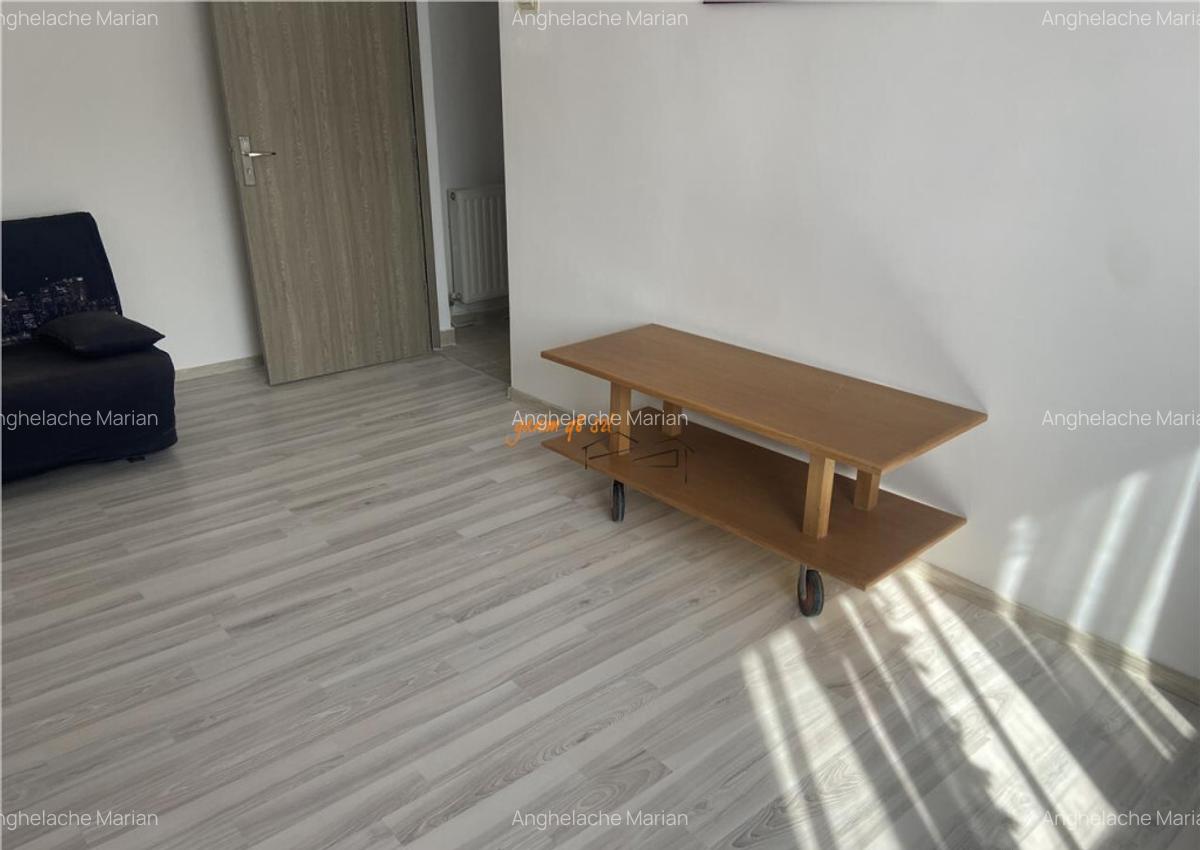 Garsoniera de inchiriat , cartier Sud , decomandata 37 mp , - 4