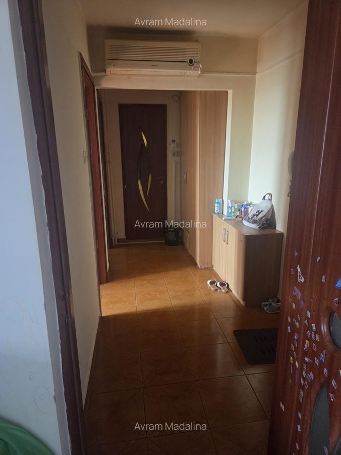 Tomis 3_apartament 2camere,decomandat,pret 82.000E - 2