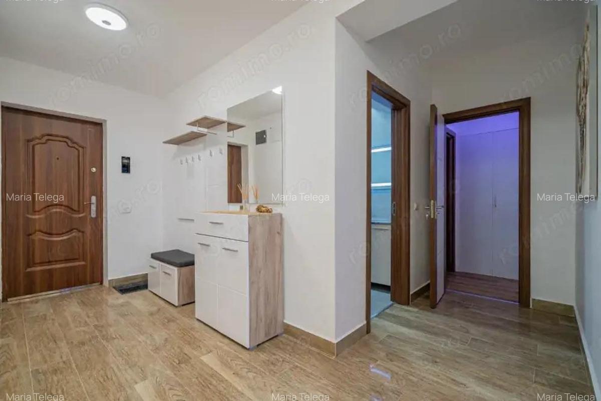 Apartament 3 camere, 100 m2, decomandat, parcare subterana zona Coresi - 1