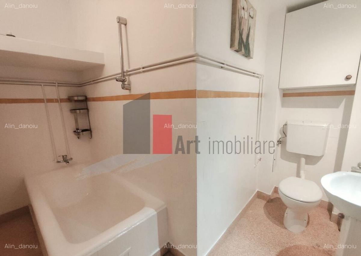 Garsoniera de inchiriat in zona Magheru (ultracentral) - 9
