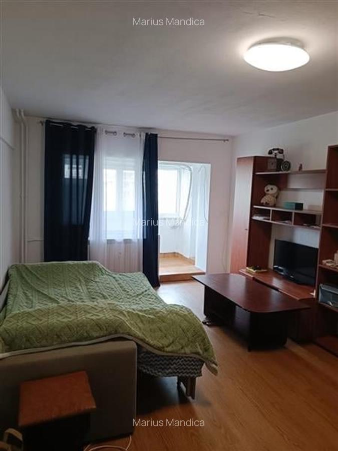 Apartament de 3 camere bulevardul Unirii - 1