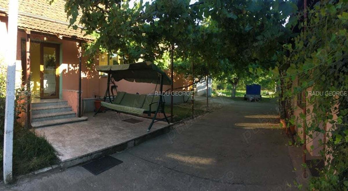 Casa individuala, un nivel + spatiu atelier de creatie cu vitrina in centru Sanandreiului - 8